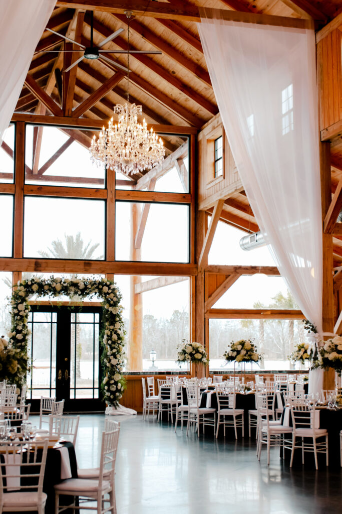 957028_f59dc4130e4a4cbe9414927c0b95b323~mv2