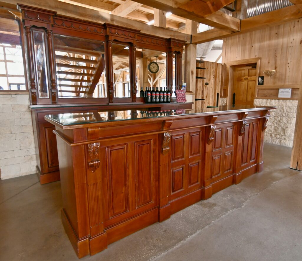 e33a28_5bbda34b603c448cb8576d957e76718b~mv2