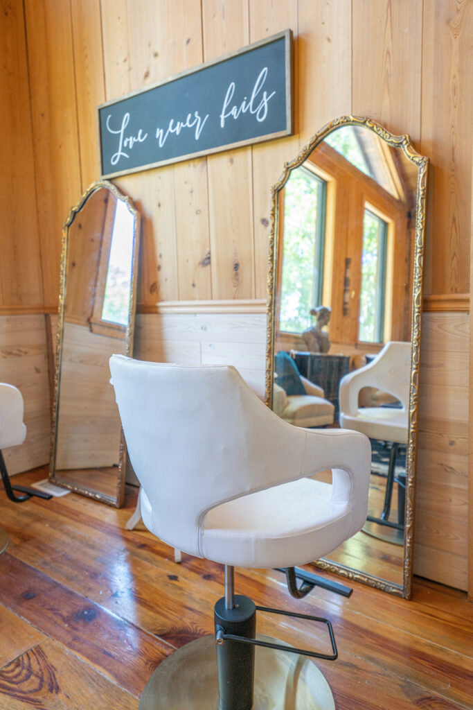 e33a28_94f050f10658474bb7728c2eaa79862d~mv2