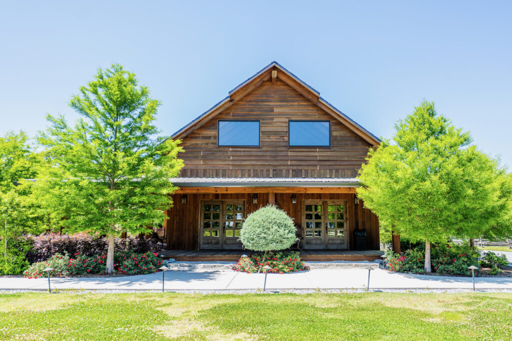 e33a28_c31dd1f189d94182974aaab7974643b3~mv2