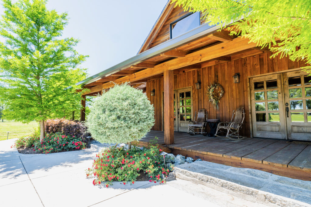 e33a28_db3f88645d27448e873d28fe6e4a715b~mv2