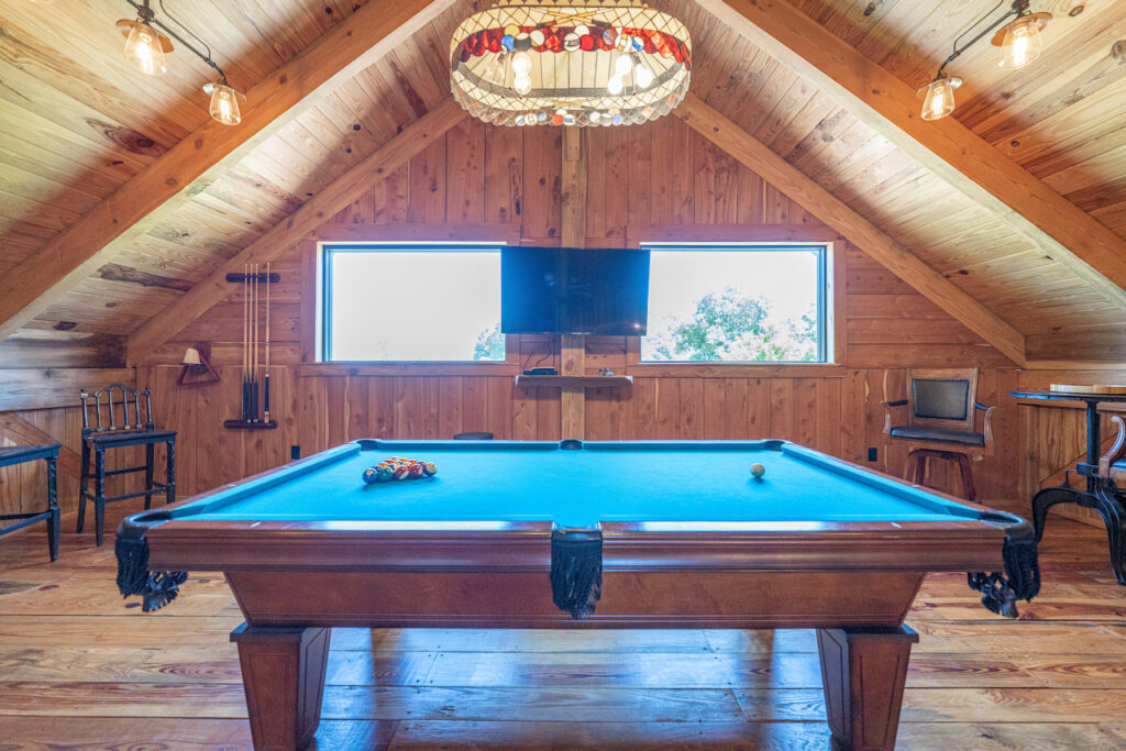 e33a28_f6fffe3e505143cbb196123dc9b90f82~mv2